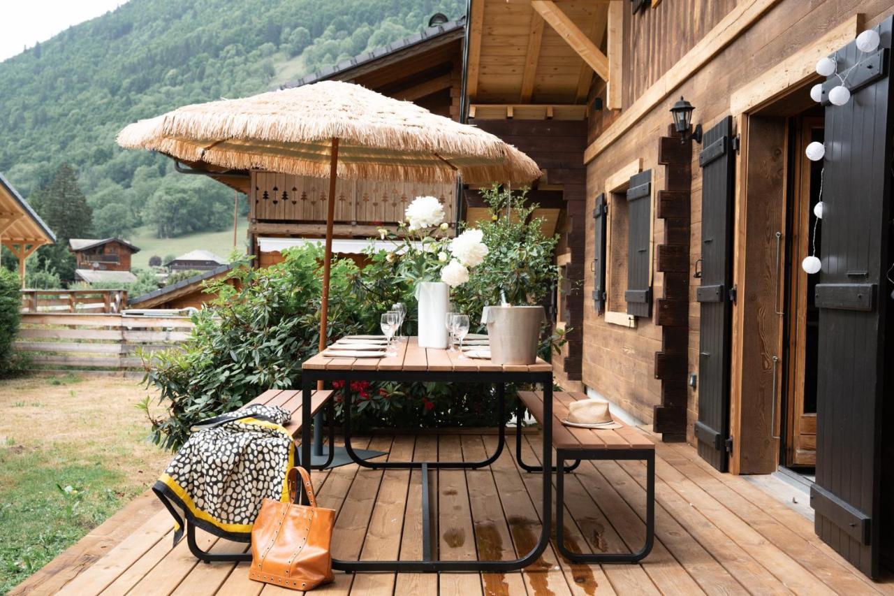 Le Petit Chalet De Montriond Exteriör bild